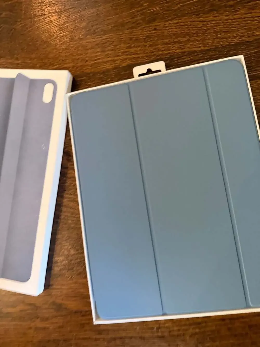 NIB Apple iPad Air Smart Folio Size 13-inch